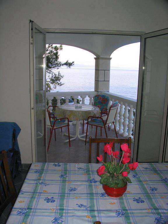 Apartments Gugic Приградица Экстерьер фото